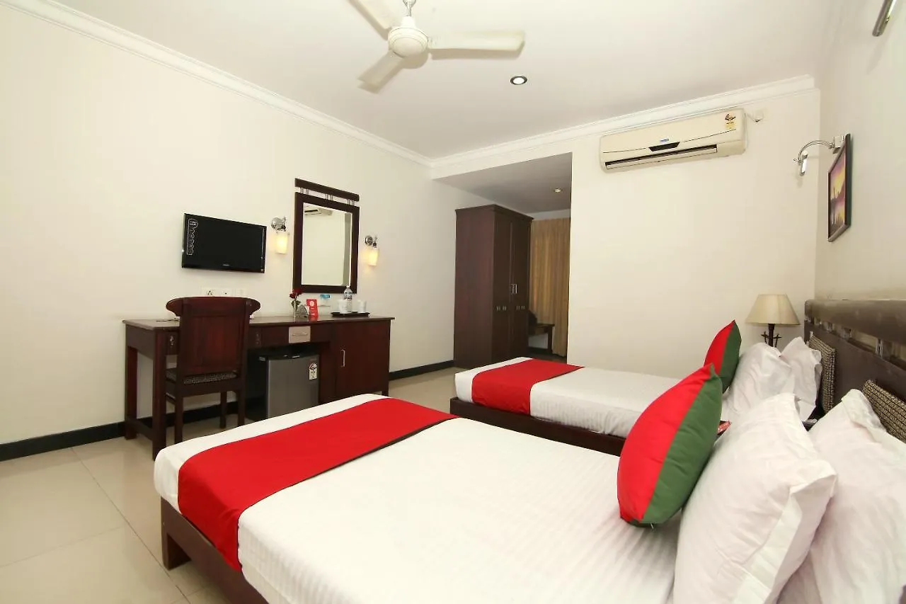 Oyo 8892 Kadambari Regency Otel Angamali 3*,  Hindistan