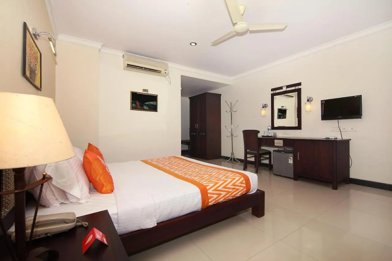 Oyo 8892 Kadambari Regency Otel Angamali