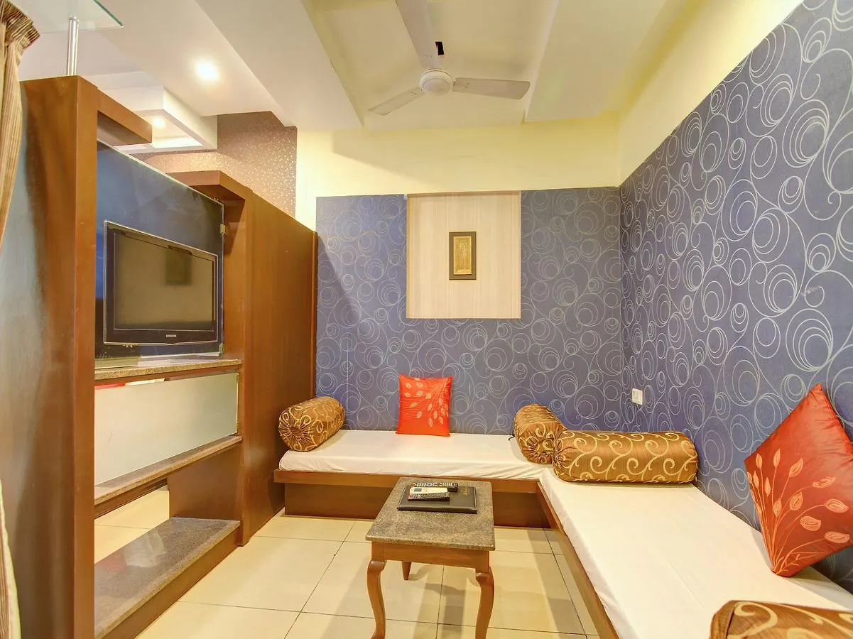 Oyo 8892 Kadambari Regency Hotel Angamali India