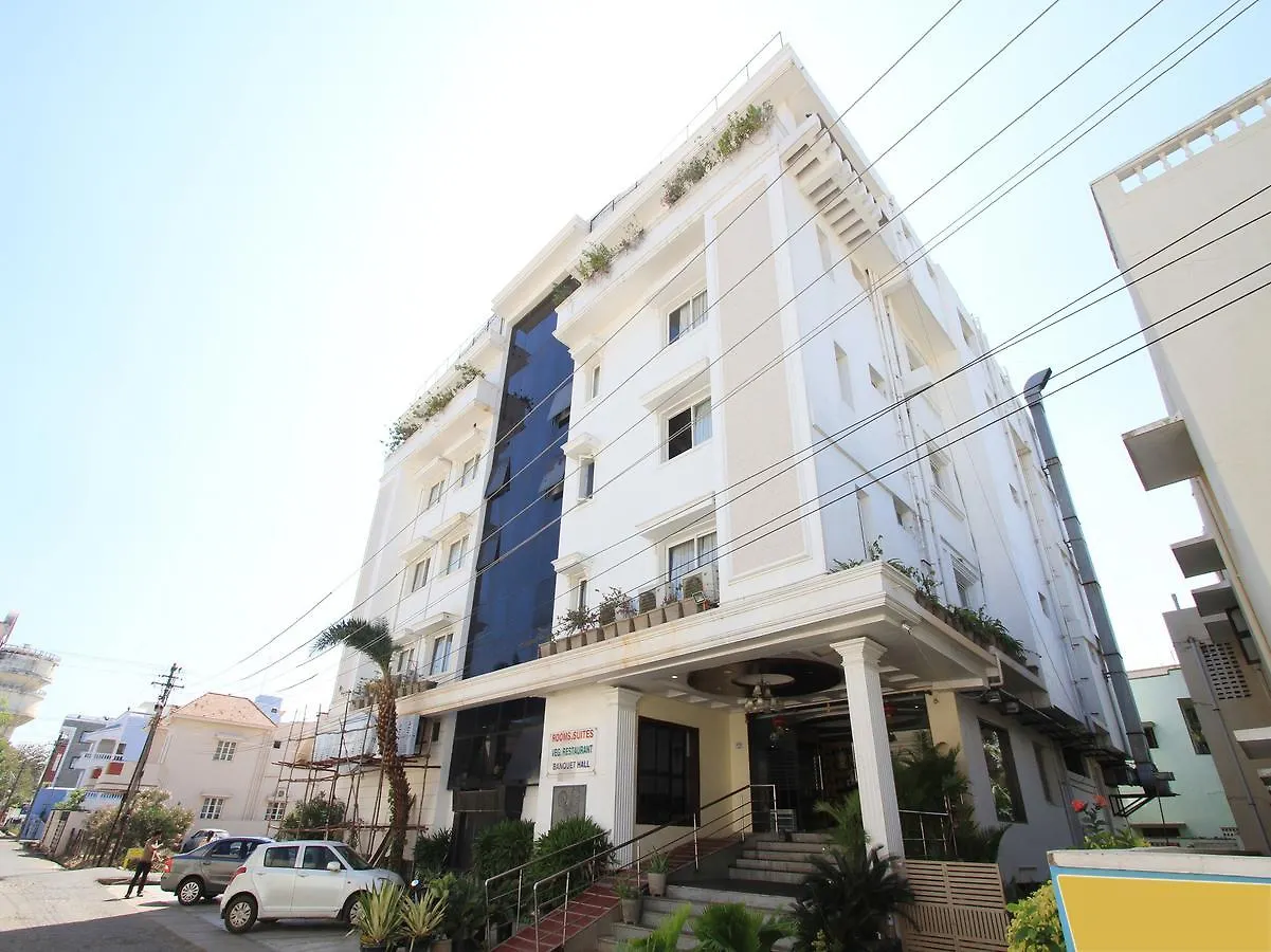 Oyo 8892 Kadambari Regency Hotel Angamali 3*,  India