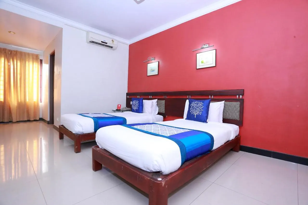 Oyo 8892 Kadambari Regency Hotel Angamali